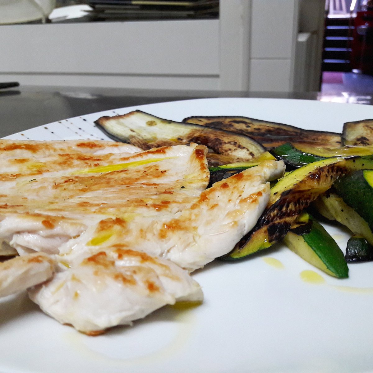 ChefDan00's tweet photo. #mangiaresano #pollo #cuocorock #cucina #passione #alexcafe #roma https://t.co/IcglyuYilW
