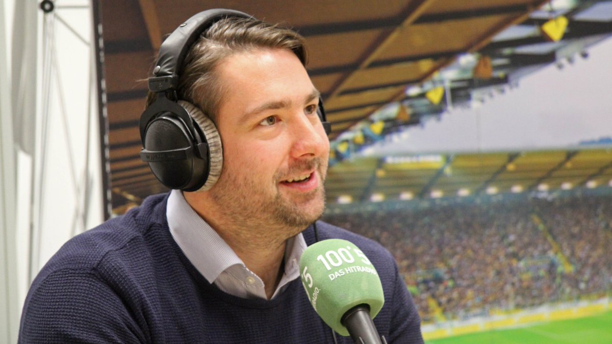 Alemannia_AC's tweet photo. 🆕 Ming Alemannia – der Podcast präsentiert von @1005DASHITRADIO: Ab jetzt trifft Sportreporter Tim Gorgels einmal im Monat Menschen, die mit der #Alemannia verbunden sind. In der ersten Folge mit Geschäftsführer Martin vom Hofe. 👉https://t.co/GZaHsLKN0f https://t.co/lmf6WHPIsk
