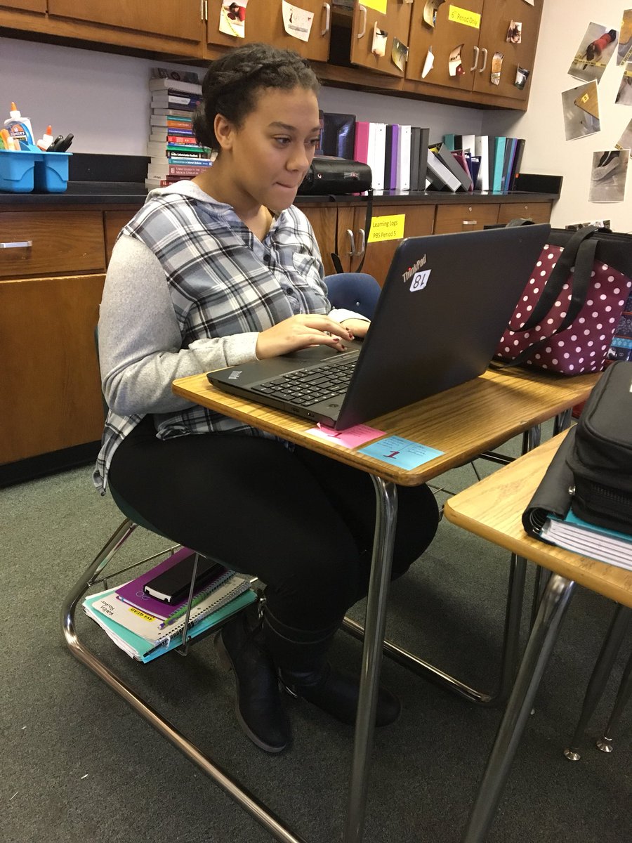 TaylorBurden15's tweet photo. #RHSBMS Social media survey and anxiety tests https://t.co/2gJLlF0i41