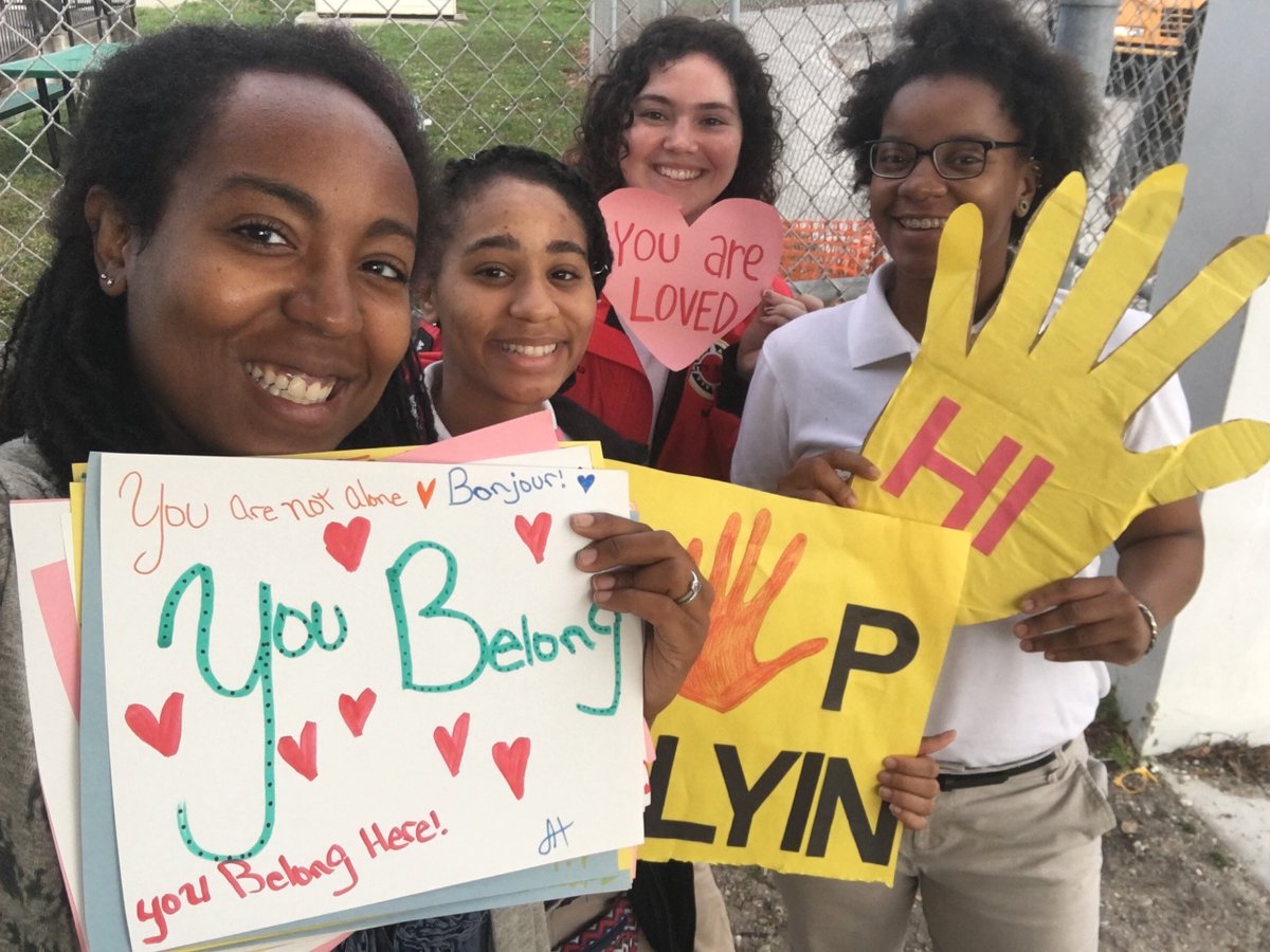 GiaBess's tweet photo. Welcome rally for students @CutlerBayMiddle @sandyhook #startwithhello @StdtSvcsMDCPS @CityYearMiami https://t.co/cpDopKGL87