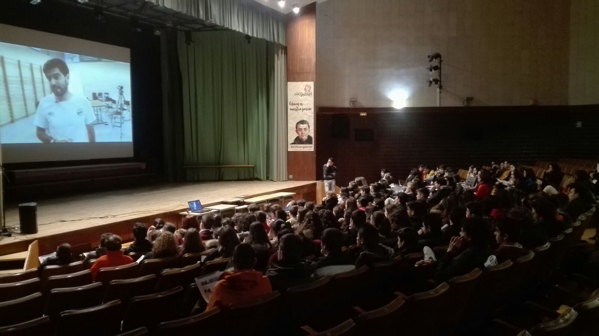 ¡Gran presentación esta mañana en el Colegio <a href="/SGabrielAlcala/">Colegio San Gabriel. Pasionistas</a>! 200 alumnos de 4º de ESO y 1º de Bachillerato conociendo el Programa American Dream y las posibilidades estudiar en la universidad de USA