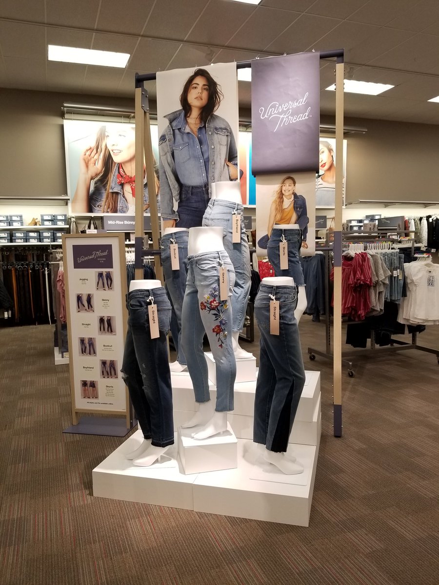 nikko4jess's tweet photo. When Lighting 💡= LIFE  @courtthebold  @wsb3486  @SWorthy @beth_hinkleTGT https://t.co/GTLwGcMWA6