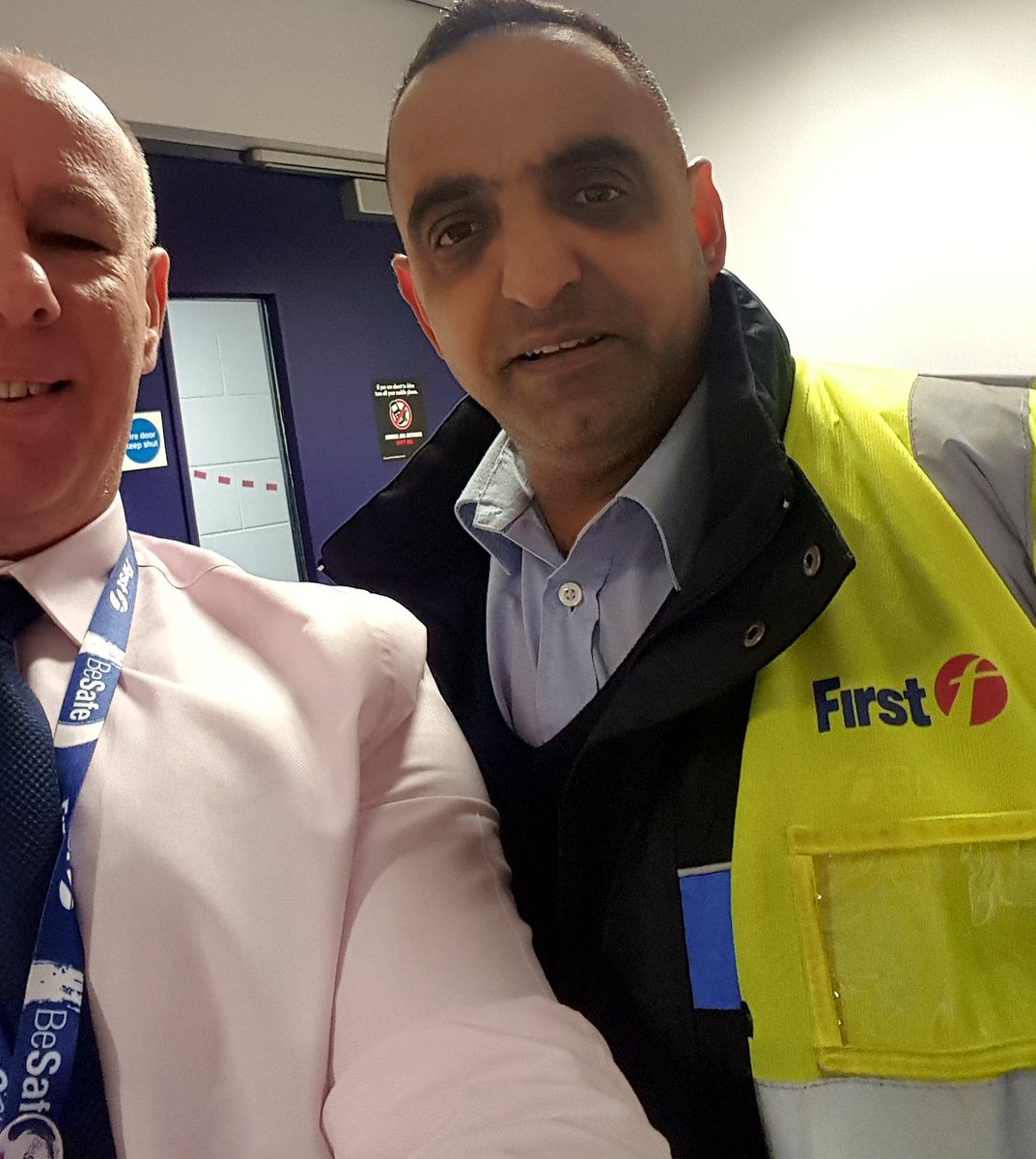will60093's tweet photo. Azar commended by a customer for great customer care last week. Great to have a few mins to say thanks and recognise a job well done. @FirstWestYorks #Hunsletdriver #FirstLeeds #Customercare https://t.co/K6MRrFVPqE