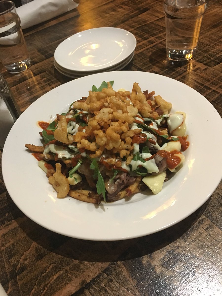 Vicki_Shae's tweet photo. Went on a #LaPoutine week tour last night. My ratings:
- Niko’s ⭐️⭐️⭐️⭐️⭐️⬅️
- Brazen Hall ⭐️⭐️⭐️
- Cdn Brewhouse⭐️ https://t.co/eMi2U8jwYG