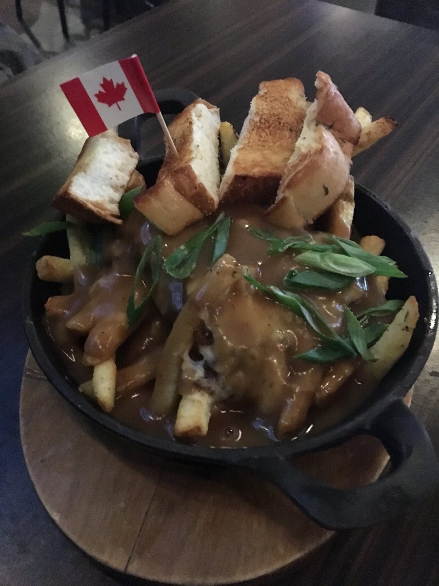 Vicki_Shae's tweet photo. Went on a #LaPoutine week tour last night. My ratings:
- Niko’s ⭐️⭐️⭐️⭐️⭐️⬅️
- Brazen Hall ⭐️⭐️⭐️
- Cdn Brewhouse⭐️ https://t.co/eMi2U8jwYG