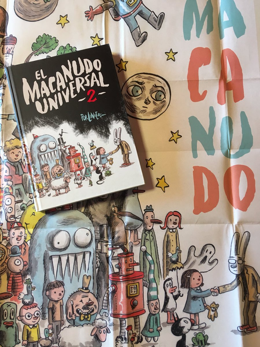 editorialcomun's tweet photo. “Macanudo Universal 2” es un libro objeto para leer, mirar y coleccionar.  Posee historietas inéditas, fotos curiosas de tatuajes de algunos de los personajes enviadas por fans, un póster desplegable (que pueden ver en la foto 📷), selfies del autor con otros dibujantes... https://t.co/MsDZQZrIJx