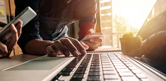 De Algemene Verordening Gegevensbescherming (AVG) gaat 25 mei van kracht. Deze nieuwe, vervangende privacywetgeving is van invloed op alle organisaties. Gelukkig is onze kennis flink bijgespijkerd door de mannen van checkjedatalek.nl. Check onze blog:bit.ly/2E2U2aw