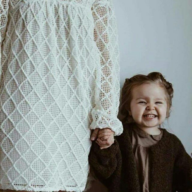 Boşa çıksın reislerin, kahinlerin, şairlerin kuvveti. 
Güler yüzlü olmak neydi onu hatırlayın.

İsmet Özel