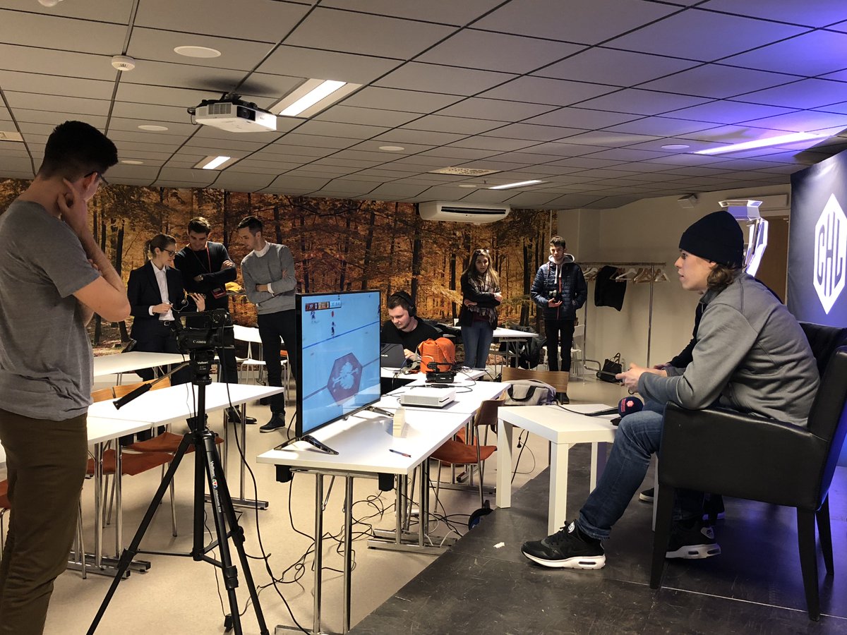 infrontsports's tweet photo. Live RIGHT NOW on @championshockey's Facebook page: Linus Högberg and Arttu Likola giving fans a preview of the #CHLFinal on @EASPORTSNHL #NHL18 (and it's getting competitive!) #ChampionsGoBeyond #AllAboutIceHockey https://t.co/vVMnMSgjiN https://t.co/Uwt4sB9YXb