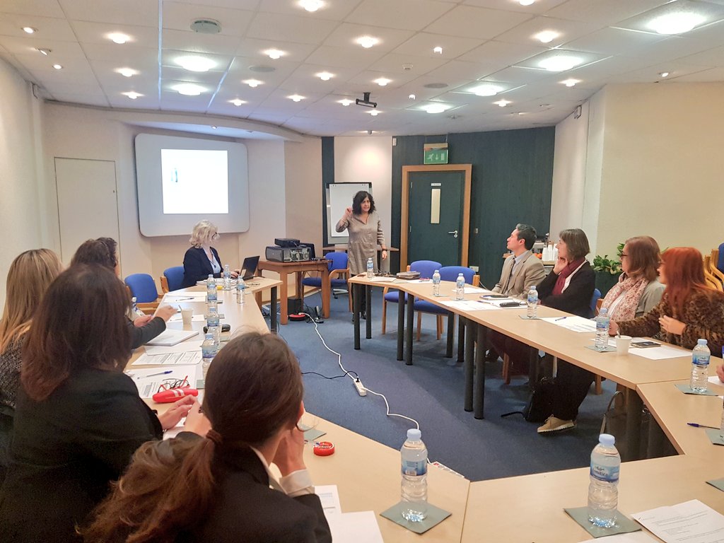 RocioPM81's tweet photo. The #CDSDepartmentalMeetings are officially started!!! Great brainstorming for this first sesion with housekeeping & reception!!! #Diamondcareers #teamwork #PuebloQuinta #letsimprovealltogether ๐ https://t.co/dCi6wboQ5R
