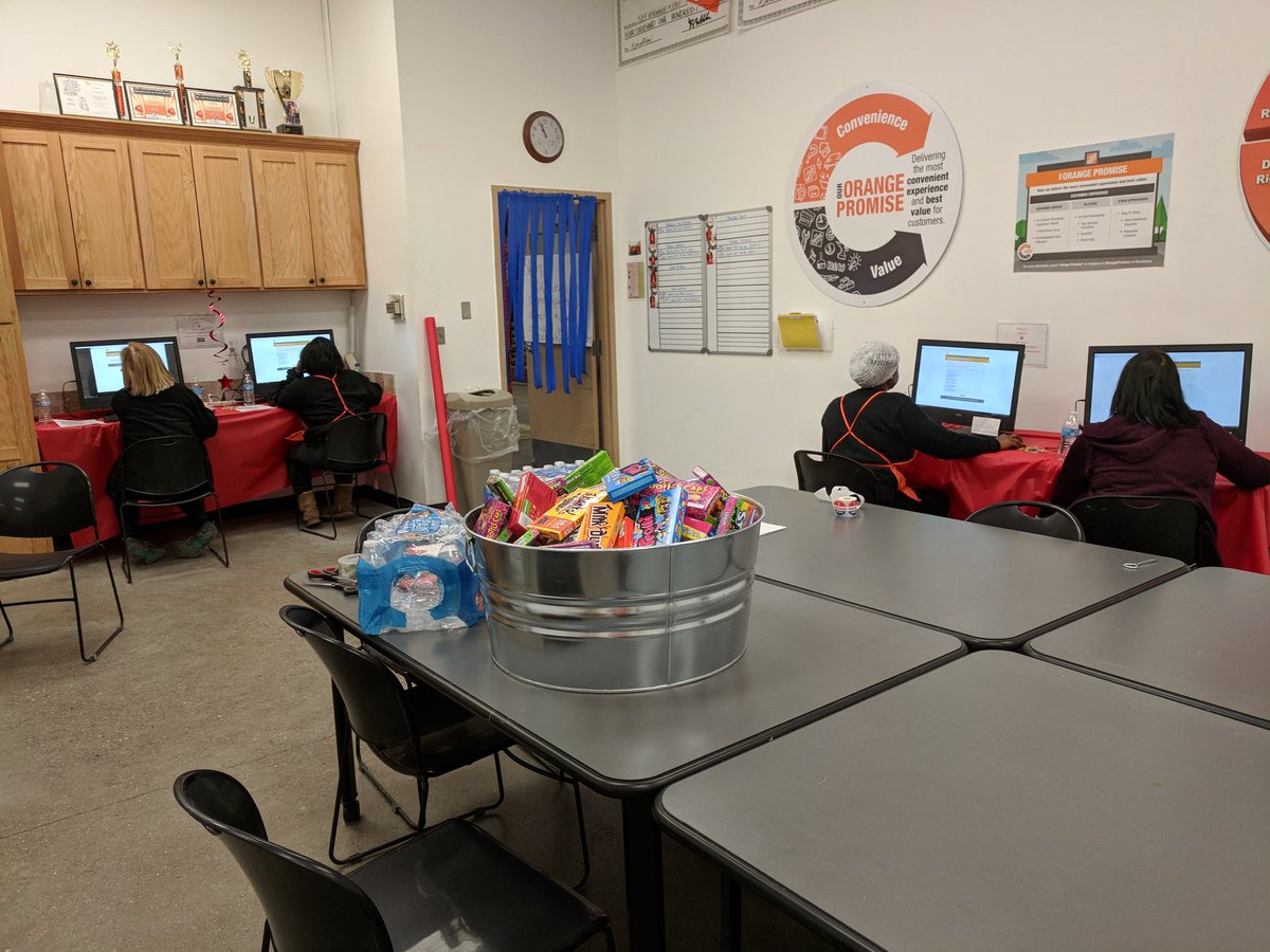 kristenihd's tweet photo. It's time for VOA! Share your vote and let us know what to work on next year and what we did well this year! Thank you @TrudellM for cooking this morning! #2761voa @Pabasel12 @bethTHD @HarleyD1997 @Aaronja0508 @veenstjo @sgoodness22 https://t.co/nJHaoRu2hk