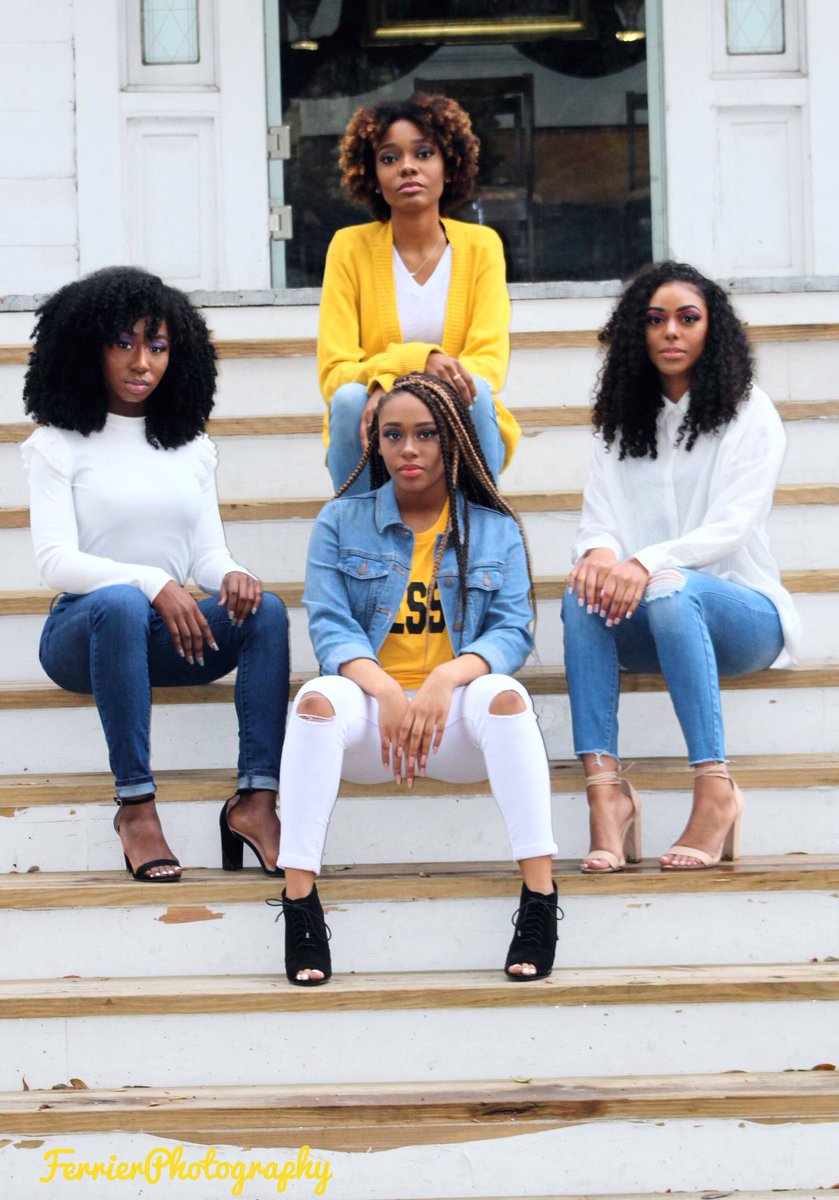 FerrierPhotos's tweet image. FUSE (verb) :// join or blend to form a single entity. 

I welcome you to the #FUSEproject ! 🔆

My first official photo shoot! 🙏🏽

MUA: @akilah_monroe 
📸: @FerrierPhotos 

#BlackWomenSmiling #BlackHistoryMonth #BlackGirlMagic