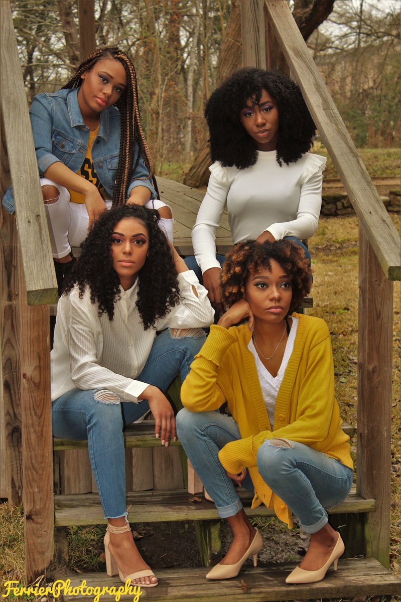 FerrierPhotos's tweet image. FUSE (verb) :// join or blend to form a single entity. 

I welcome you to the #FUSEproject ! 🔆

My first official photo shoot! 🙏🏽

MUA: @akilah_monroe 
📸: @FerrierPhotos 

#BlackWomenSmiling #BlackHistoryMonth #BlackGirlMagic