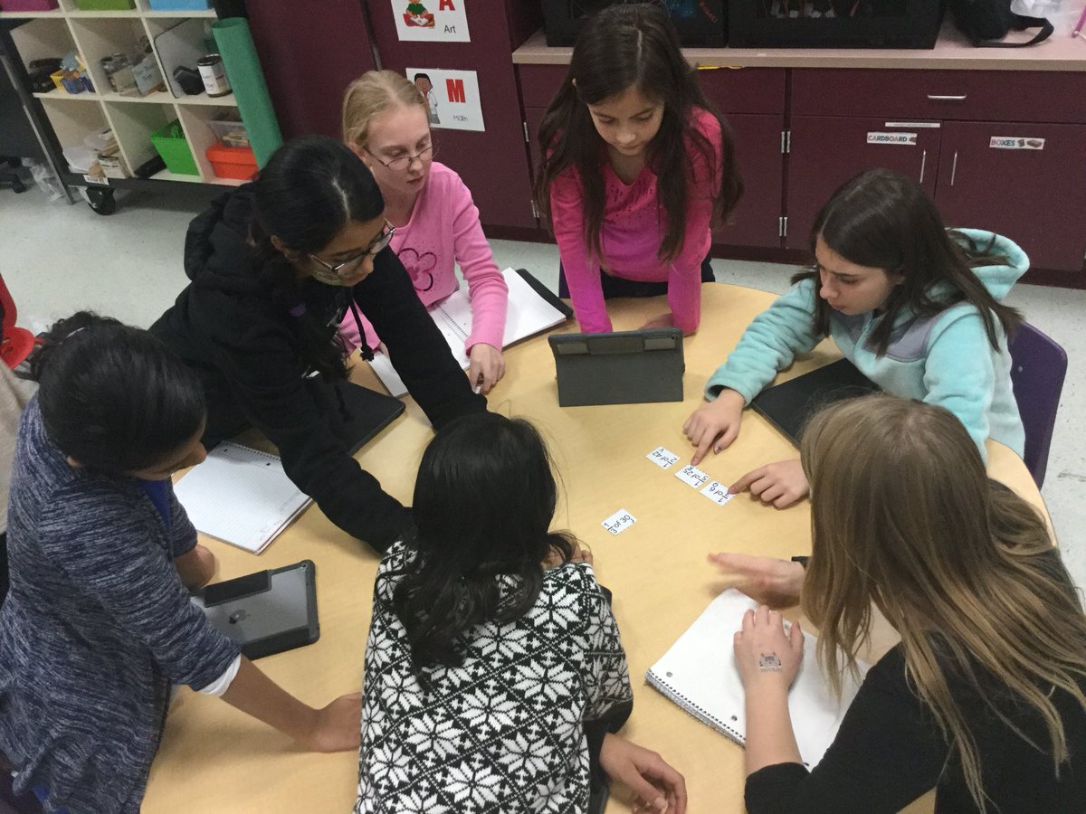 Making Bethel history. Largest Breakout ever!@MissSlavinBSES #GVfeeling #BSESJagNation <a href="/GVSD_ITS/">GV Tech Specialists</a>