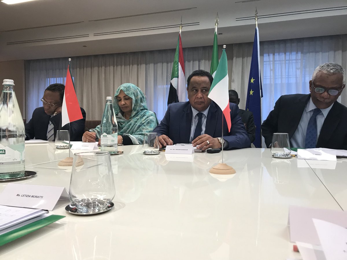 ItalyInSudan's tweet photo. #Italosudanese #ExecutiveForum in #Milan kics off w/ @E4Impact @LetiziaMoratti and #Sudanese #MFA #Ghandoor. Over 20 enterprises participating. Huge success. Further Business chances on the making btw #Italy and #Sudan #EmbITA https://t.co/7z7IlQTtUl