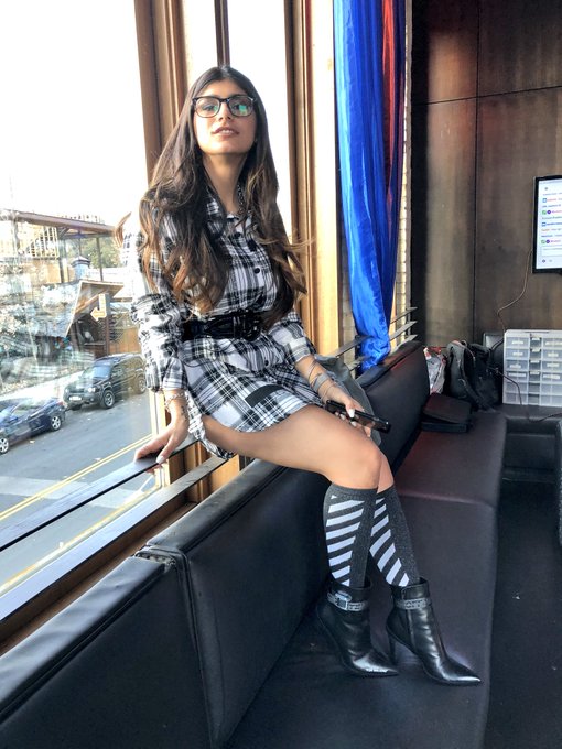 View image on Twitter