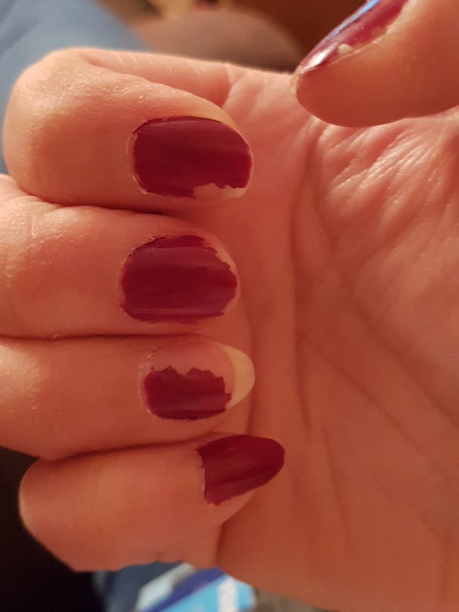 taskacat's tweet photo. Put this nail varnish on last night. #glossfinity I beg to differ @MaxFactorUK. More like #glosstemporary https://t.co/PPyAZjhPLG
