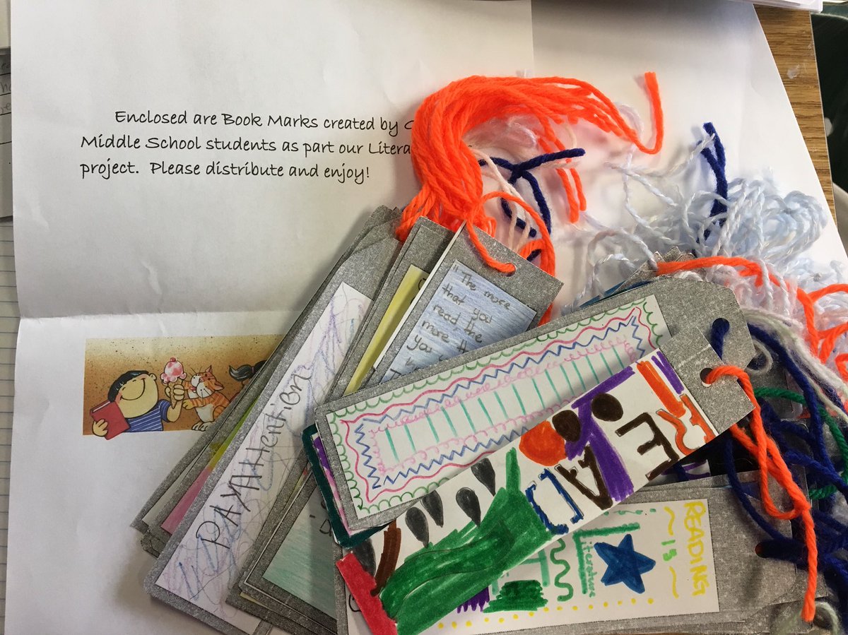 MyGESGators's tweet photo. Thanks GMS students! What a surprise! The #IRCLW #CLW2018 bookmarks you made are awesome! #helptherest #noplacelikeGlendale @IRCSchools #IRCandC https://t.co/w6JMuLxhCz