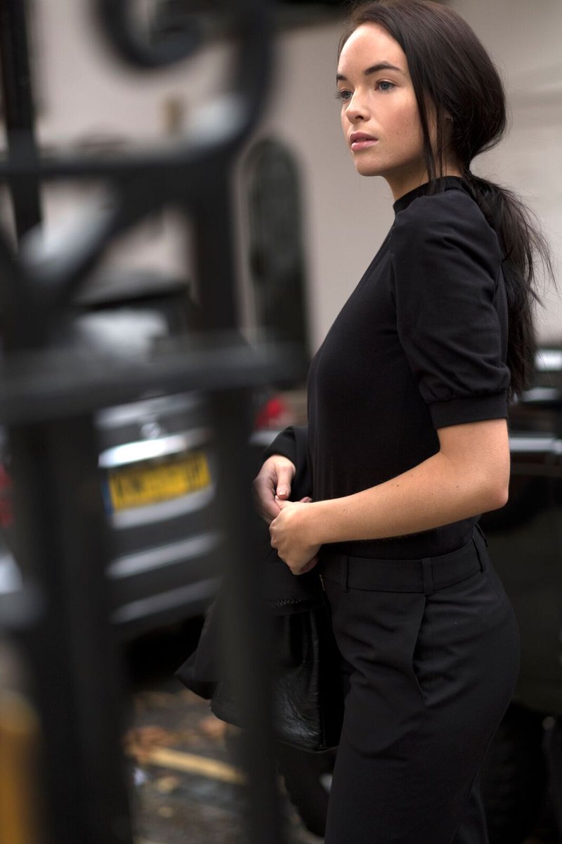 LivotteLondon's tweet photo. Work life, #LIVOTTE style... https://t.co/3Ew2Yy8KSU