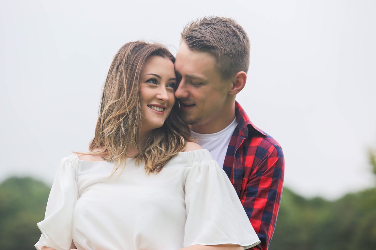 jacklucyphotos's tweet photo. Winter engagement edit➹#weddingphotographer #love #beautiful #engaged #married #brighton #yourlocation #ShareTheLove https://t.co/BUEKSAEtwD