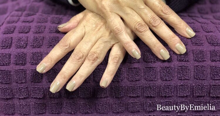 BeautyByEmielia's tweet photo. Manicure done by me, with a nude polish. #manicure #nude #polish #polishmepretty #love #subtle #everyday #shoreham #eastsussex Look out for my recent posts because I have a new service I will be offering very soon and it is very exciting.❤️ https://t.co/OBTUuLKgJN