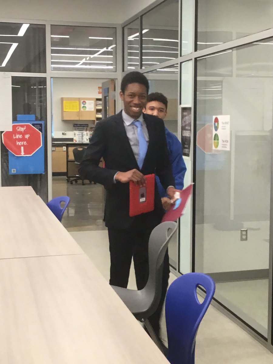 Ti10Conner's tweet photo. Day2 of @ManorNewTech Students collaborating with @newtechmiddle to complete presentations that foster religious diversity, tolerance and literacy amongst youth on campus! @ManorISD  #OurHouse https://t.co/mikrd71Aay