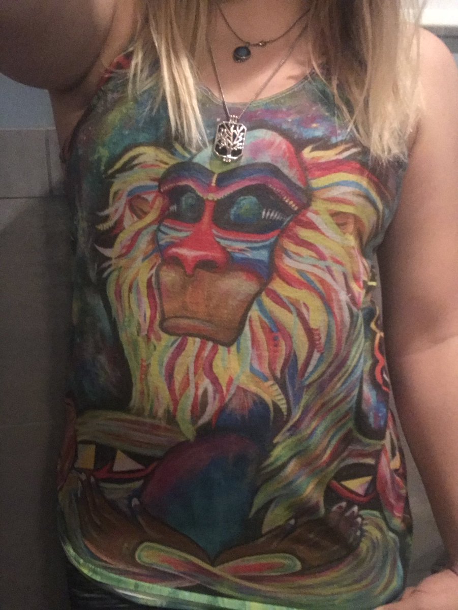 AyeBeePee's tweet image. Can I just get sponsored by @ElectroThreads  already because I LOVE THEIR CLOTHES AND WEAR THEM AL THE TIME. #electrothreads #rafiki