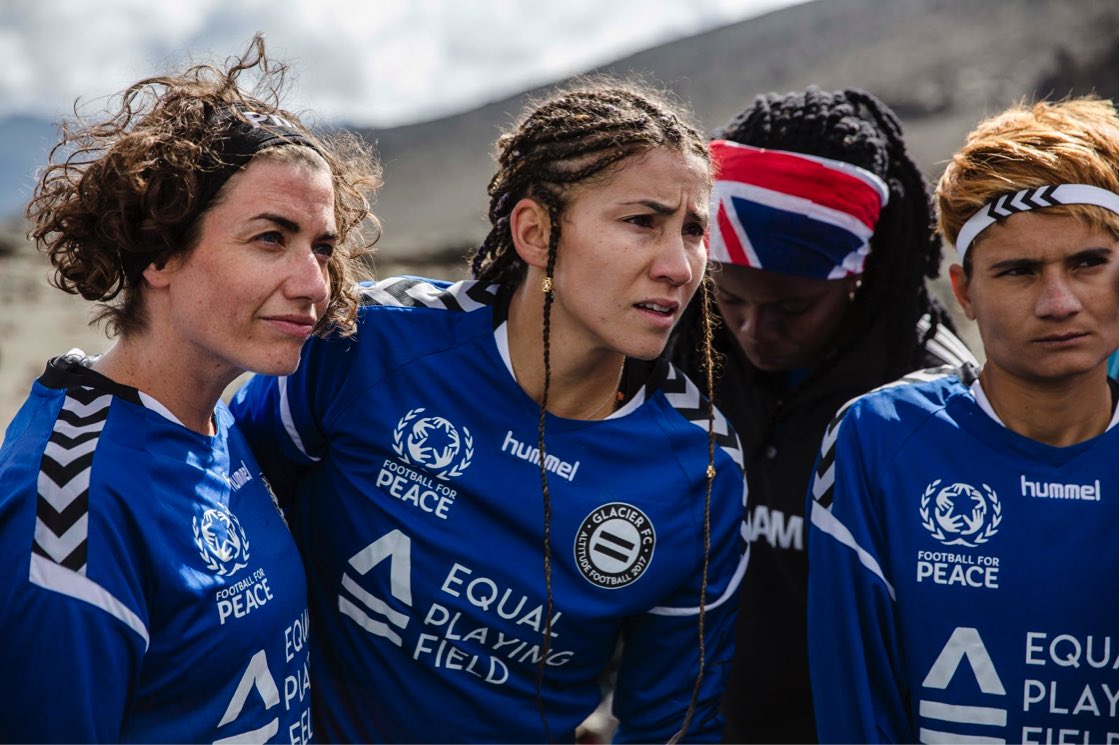 1000DreamsFund's tweet photo. We're feeling sooo inspired by this week's LYDStar interview featuring @JasmineEmpowers. This former pro soccer player is on a mission of empowerment through #sports #TooBeautifulToHide #GameChangerHabits https://t.co/TH5pRX4cnX https://t.co/zKh3w3EqMf