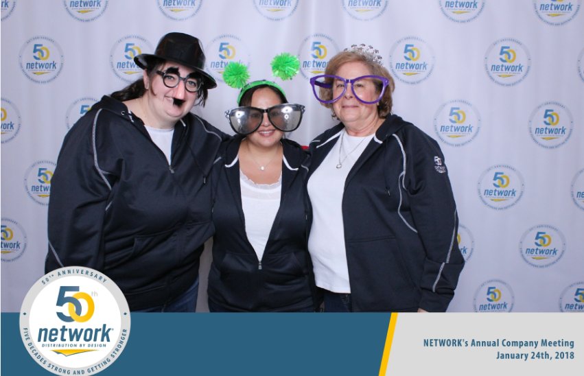 NETWORKdistrib's tweet image. And people got cheeky