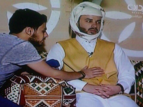 M84ii's tweet photo. #حياتك2
وضع الإعداد وهم يهدون سامي بعد م جاه القولون من هوشتهم مدري مقلبهم https://t.co/dvnciJnR27