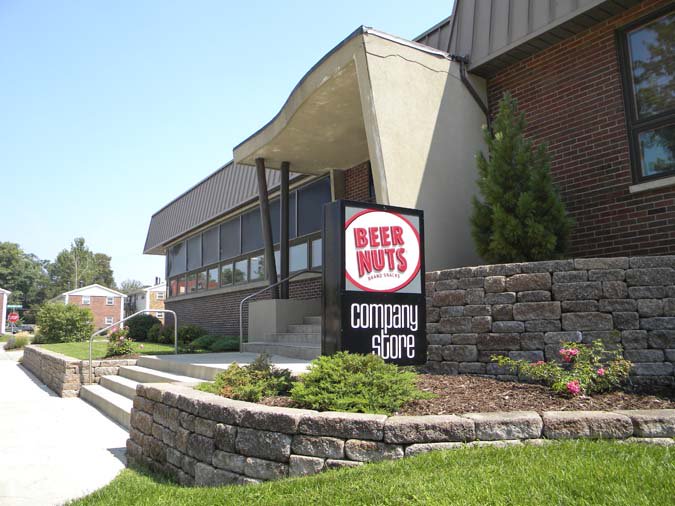 Hey LMC alum! Have you heard of Leadership Lite? It's a continuation of LMC Days where you get a peek inside a business not normally open to the public plus a leadership component. Sign up for the next LMC Leadership Lite at <a href="/BEERNUTS/">BEER NUTS</a>! mcleancochamber.org/events/event-r…