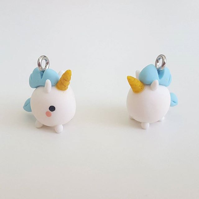 robertawtam's tweet photo. Spent yesterday painting some cute little eyes... 😊
.
.
.
#unicorns #magical #kawaii #polymer #polymerclay #polymerclaycharm #handmade #crafting #etsy #fimo #fimoclay #miniature #mini https://t.co/klKVqZ2MOS