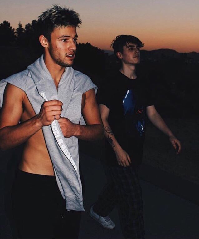 CamDPortugal's tweet photo. @camerondallas X RUSTY https://t.co/9xy8VstyFx