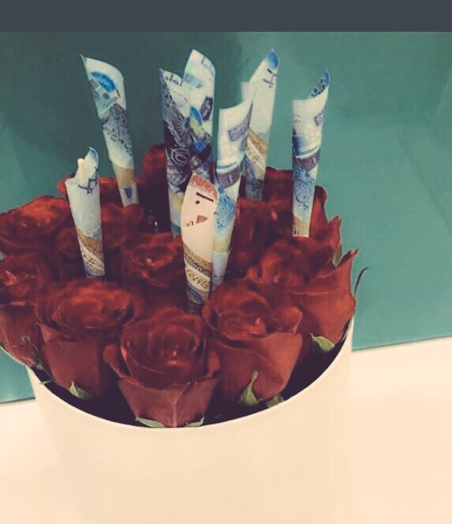 هدايا حسب اختياركم توصيل لجميع مناطق الكويت 🇰🇼