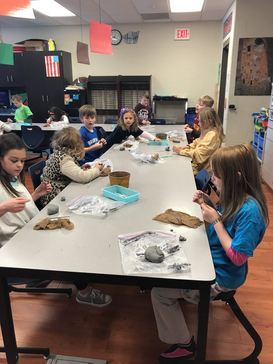 hrartstudio's tweet photo. Mrs. Wernerโs class working on their clay frogs. Ask them about slip, score and weld! #clayfrog https://t.co/ZMRNprm6Yl