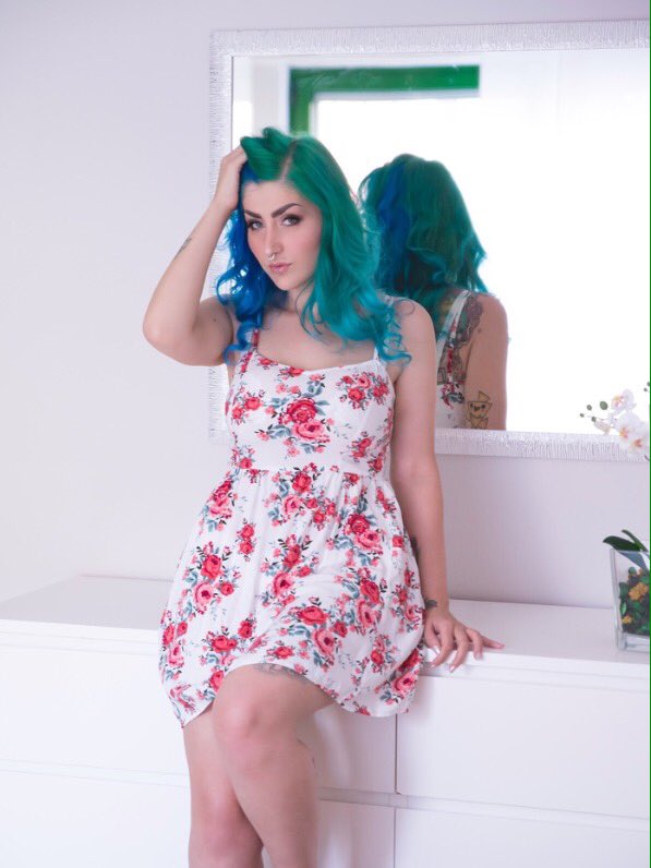 Lagoona suicide girls