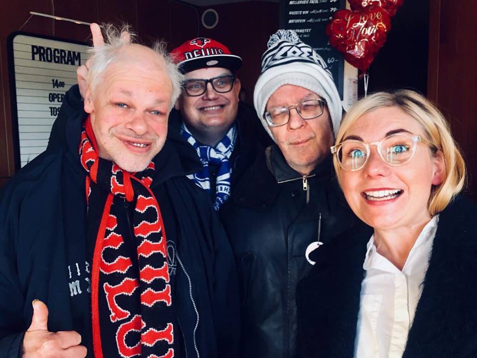 AutoImagesMalmo's tweet photo. Ett supertaggat team som har haft pressvisning på @bio_rio.
Imorgon kommer de till Malmö och @DocLoungeMalmo!!
#PunkVoyage #Doclounge #Punk #Malmö @MoukaFilmi https://t.co/GMF6BiqCno