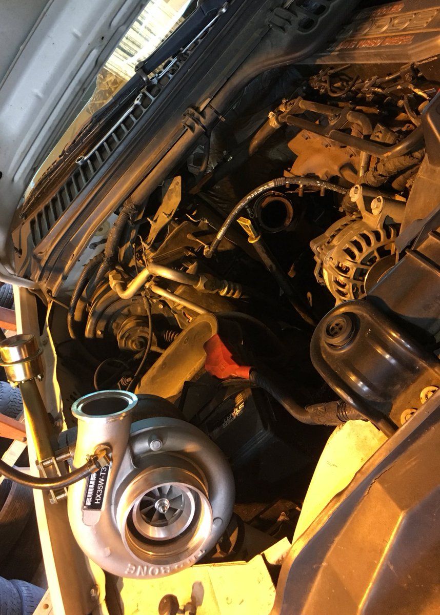 lowlifewelder's tweet photo. Turbo replacement on the 12 valve swapped Super Duty. https://t.co/oMZcLp0RSa