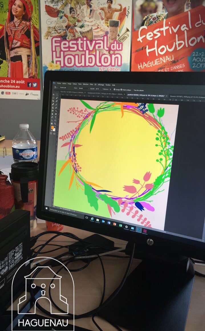 Victoriakchcom's tweet photo. Création en cours d’une affiche afin de promouvoir deux événements printaniers 🔝👩🏽‍💻! #communication #photoshop @BTS_COM_Cassin https://t.co/Sxsp7ST6Xe
