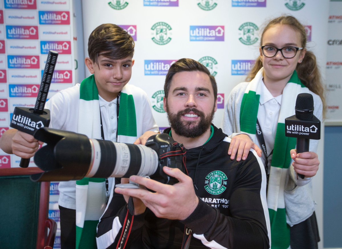 UtilitaFootball's tweet photo. Great day @HibsOfficial where some local kids and hibees got to chat with Darren McGregor &amp; Lewis Stevenson. Stay tuned for footage to follow. #JuniorJournos https://t.co/Y0MyjbUXtH