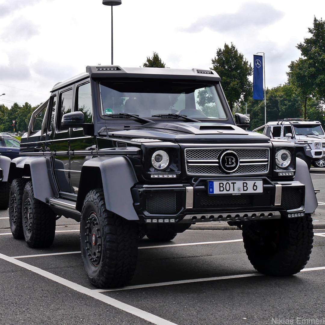 Полицейский Mercedes Benz g500