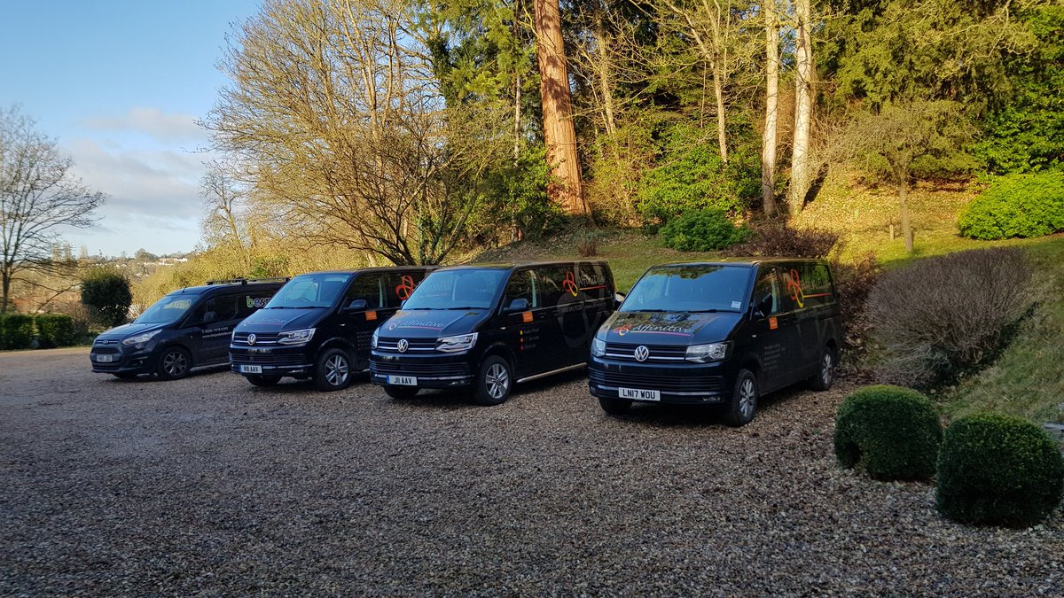 #wherestheaffinitivevan Vans looking tidy on site last week, despite the Bespoke telecoms van on the end! 😉