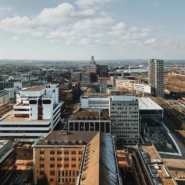 herrbrendel's tweet photo. Overlooking #Dortmund - what a great view out of the board meeting room and the cafeteria. #innogyc3 #innogized #wow #bananenwurst https://t.co/sF09O5WbUi https://t.co/xzq75HFGAp