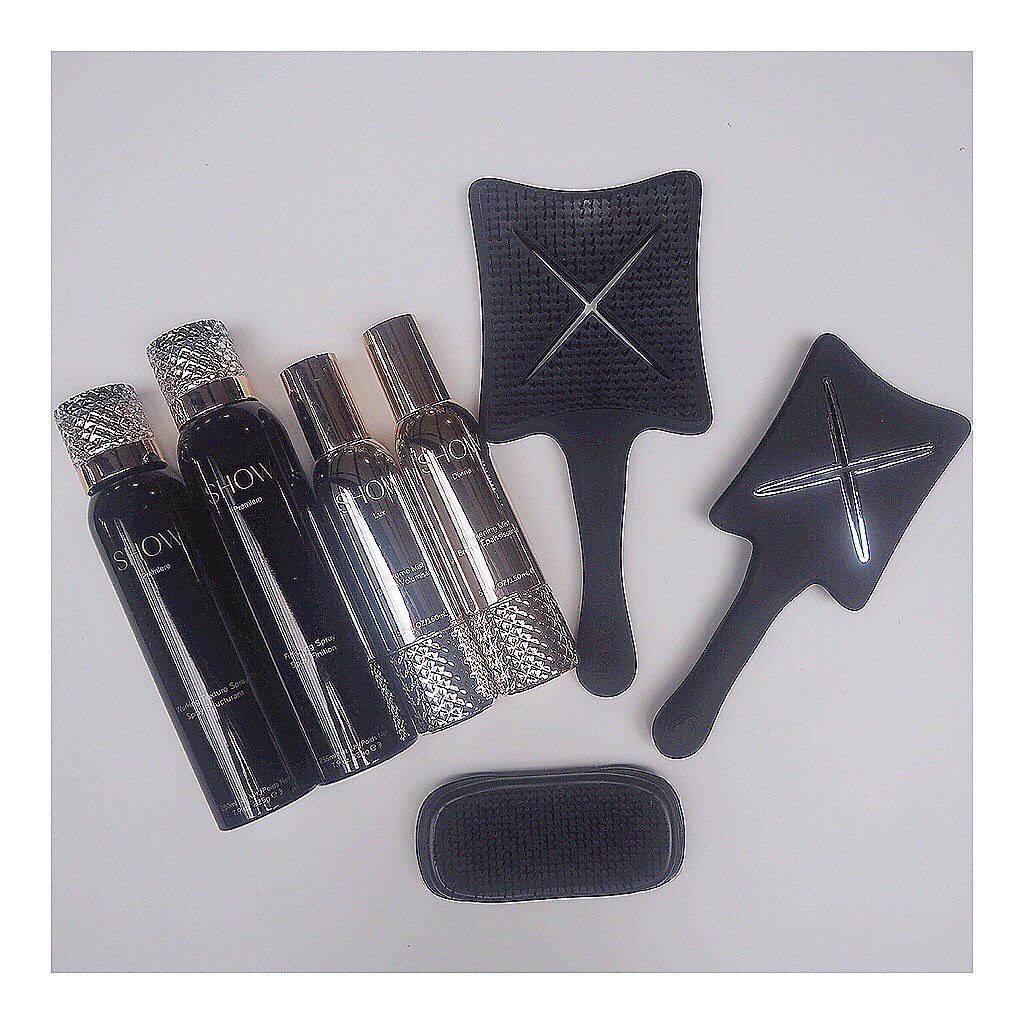 Monday. Style it out with a chance to #WIN £150 of SHOW Beauty &amp; a trio of <a href="/ikoobrushUK/">ikoo</a>! Check our Instagram to enter #Competition