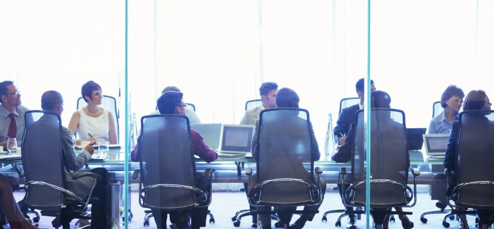 CIM_National's tweet photo. With an average of 11 working hours spent in #meetings each week, we really need to reduce the number of unnecessary meetings we're in. Via @Inc https://t.co/DNGzpo4CwX #timemanagement #worktips https://t.co/JAmLO5T0VF