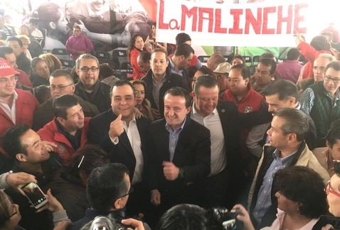 EsMomentoMx's tweet photo. Dice Mikel Arriola : No más fotomultas.

🇲🇽👉https://t.co/XpCGXugMGj👈

#Elecciones2018 #EsMomentoDeMéxico https://t.co/vSoS08oUxV