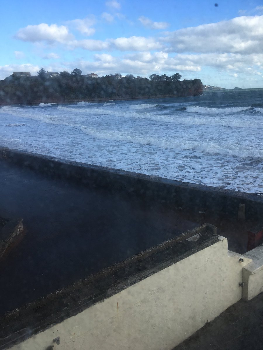 The waves yesterday were incredible!! 🌊💜#wouldntwanttobeanywhereelse #perfectplace #pi #purpleteam #waves #wintermornings #goodrington #devon #bestlocation