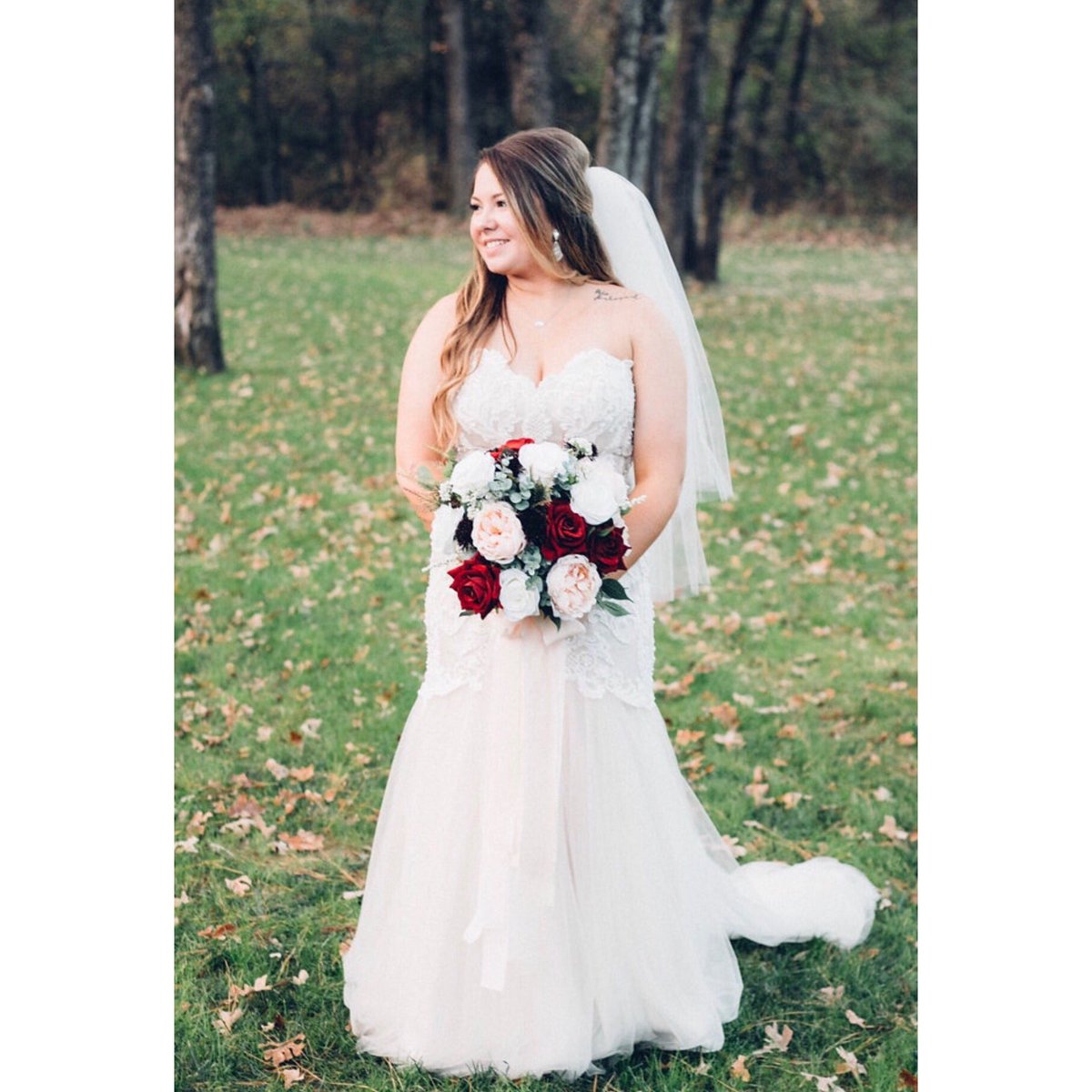 kaaay13's tweet photo. #NorthTexasBride ❤️ https://t.co/bJpJVVE6n5