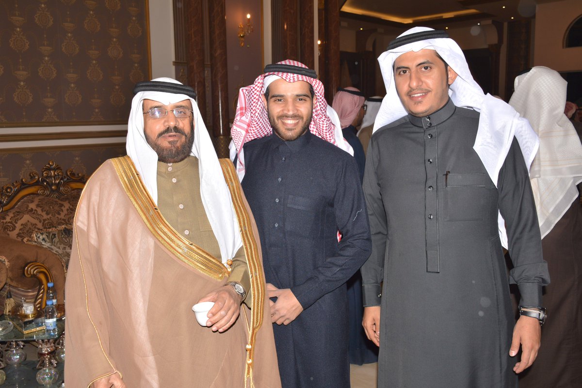 ahmed77s777's tweet photo. حفل زواج نواف تمام سلامه العطوي الجهني 

#تصوير_مكتب_طيبة

#الحفل_كامل  👇 
https://t.co/IK08OYW7eB

# البوم الصور 👇 
  https://t.co/VgjSAfIvhn https://t.co/APxFYS1Pea