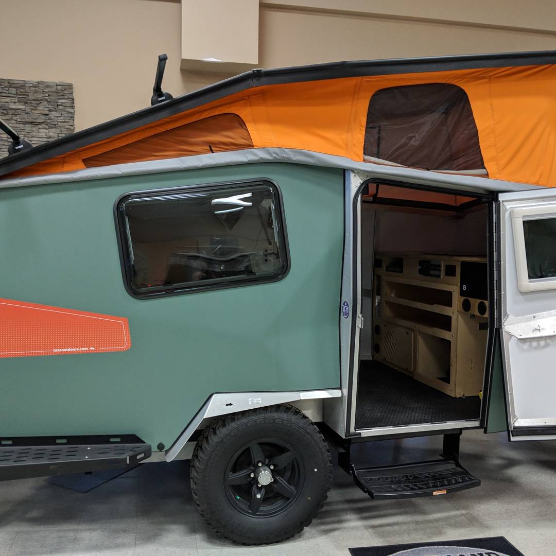 crazeeadventure's tweet photo. Looking for a small trailer
See all the lite weight trailers
@ Traveland RV in Langley
Come in ask for Les
Les is More
#tlrv @taxaoutdoors @airstream_inc
@jaycorv @nucamprv #airstream
#airstreamtrailer #tabtrailer #nucamprv
#cricket #rv #RVLife #rvliving #rvcampingtrip https://t.co/Y0nnThC7wJ